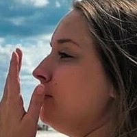 Гейліджеід.гаутон Оголені