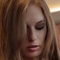 Хана Чоманічова Оголені