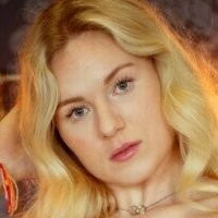 Гетті Джеймс Оголені