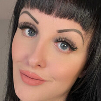 Голлі Гарді Оголені