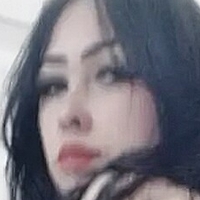Horror Queen Оголені