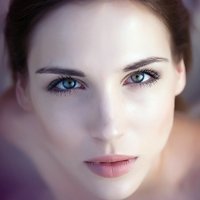 Айріс Раймер Оголені