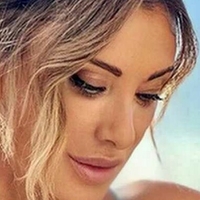 Італійські AI нюдси Оголені