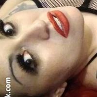 Джейд Річчі Оголені