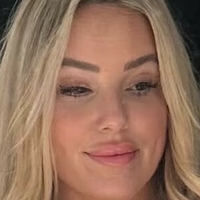 Джессіка Гілджам Оголені