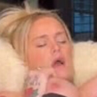 Джорденгоунілдер Оголені