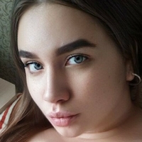 Юлія Міссі Оголені