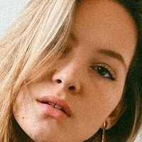 Юстина Гжибовська Оголені