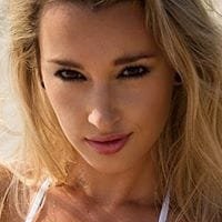 Кароліна Вітковська Оголені
