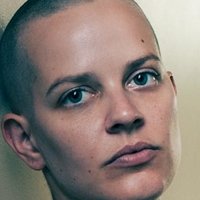 Келлі Бартнік Оголені