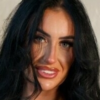 Келсі Бейлі Оголені