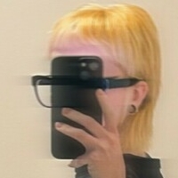 Кезмофрі Оголені