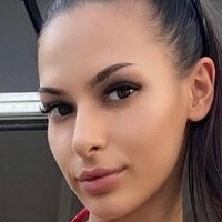 Клаудіасзабо96 Оголені