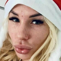 Кіра Хот Оголені