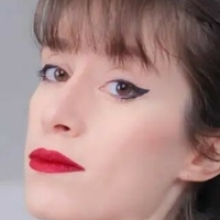 Леді Нацуми Оголені