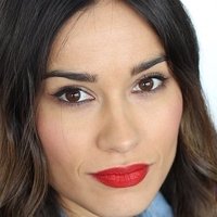 Лана Бенелі Оголені