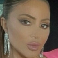 Ларса Піппен Оголені