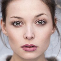 Лена Меккель Оголені