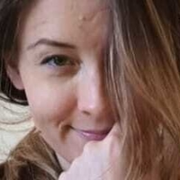 Ліана Бенкс, Зеазеруоман Оголені