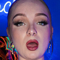 Лілит Джейн Оголені