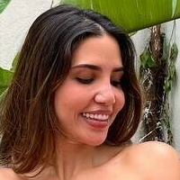 Лілліс-Палас Оголені