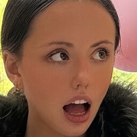 Лілі Мо Шін Оголені