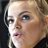 Ліна Рафн Оголені