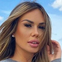 Ліза Амбер Оголені