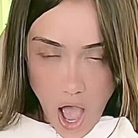 Лівелінні Оголені