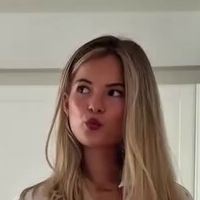 лоттастихлер Оголені