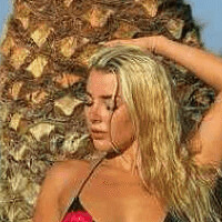 Маделен Райт Оголені