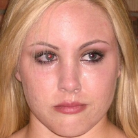 Мейді Мартін Оголені