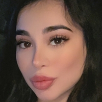 Магалі Медин Оголені