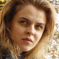 Магдалена Берус Оголені