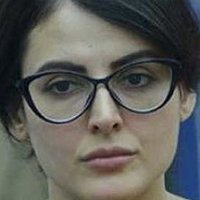 Мандана Карімі Оголені
