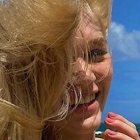 Марина Маркова Оголені