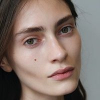 Марін Делев Оголені