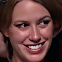 Маришарай Оголені