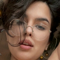 Майя Петіт Оголені