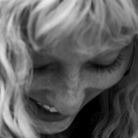 Маккензі Яццетта Оголені