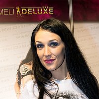 Мелі Делюкс Оголені