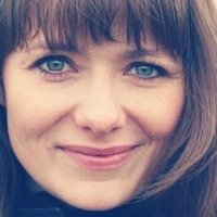 Метте Алванг Оголені