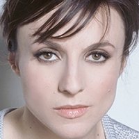 Мікела Ческон Оголені