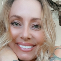 Мідуестмом Оголені