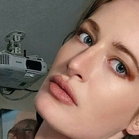 Мікайла Рейнс Оголені