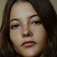Мірея Оріоль Оголені