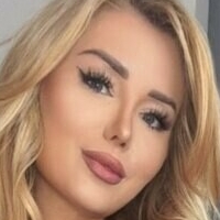 Міс Донатела Оголені