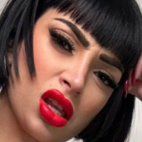 Міс_Прісцилла Оголені