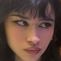 Мивививи Оголені