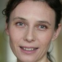 Наталі Бутефу Оголені